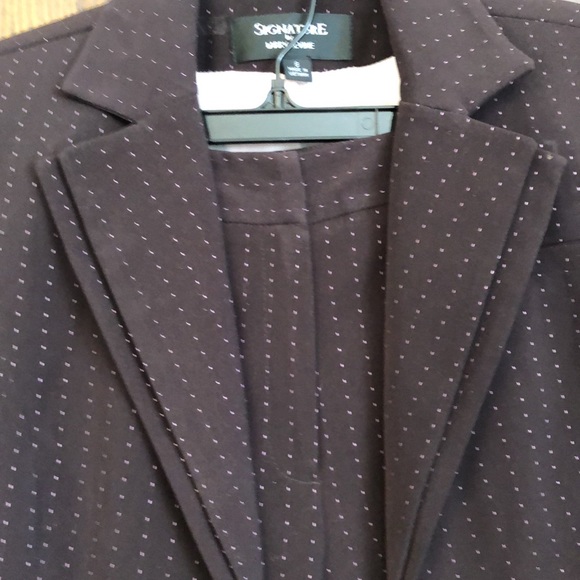 SIGNATURE by LARRY LEVINE - SIZE 8 PANTSUIT - BROWN/PINK PINSTRIPE CLASSY #056 - Picture 5 of 9